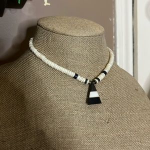 😄Vintage stone choker screw back